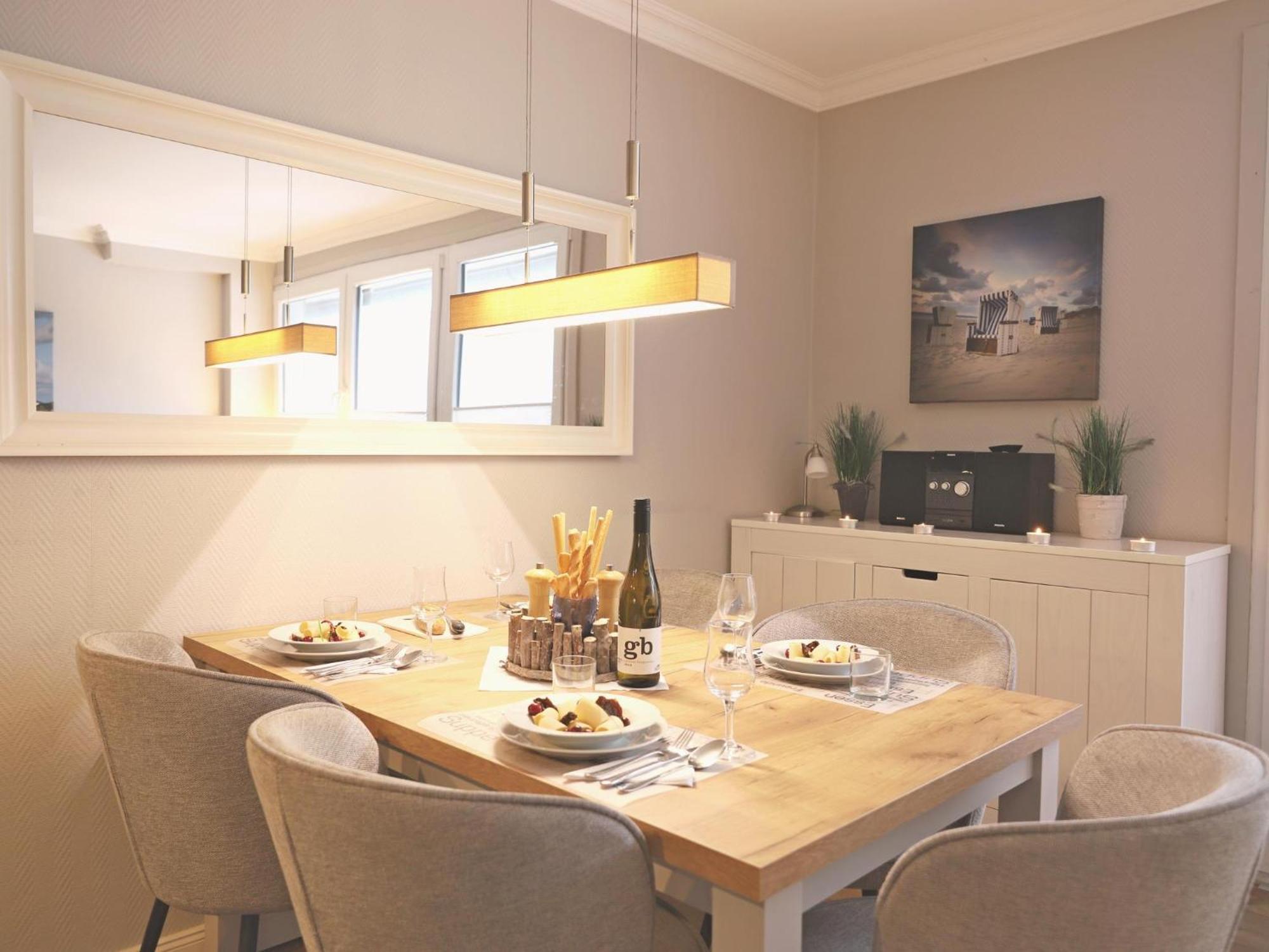 Exklusive 3-Zimmer-Ferienwohnung Im Herzen Westerlands Exterior foto